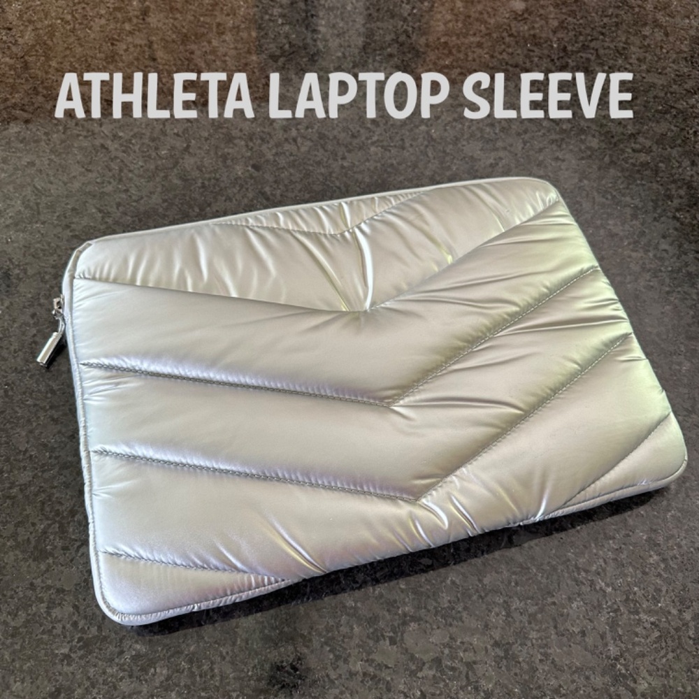 Athleta Silver Metallic Laptop Sleeve VGUC